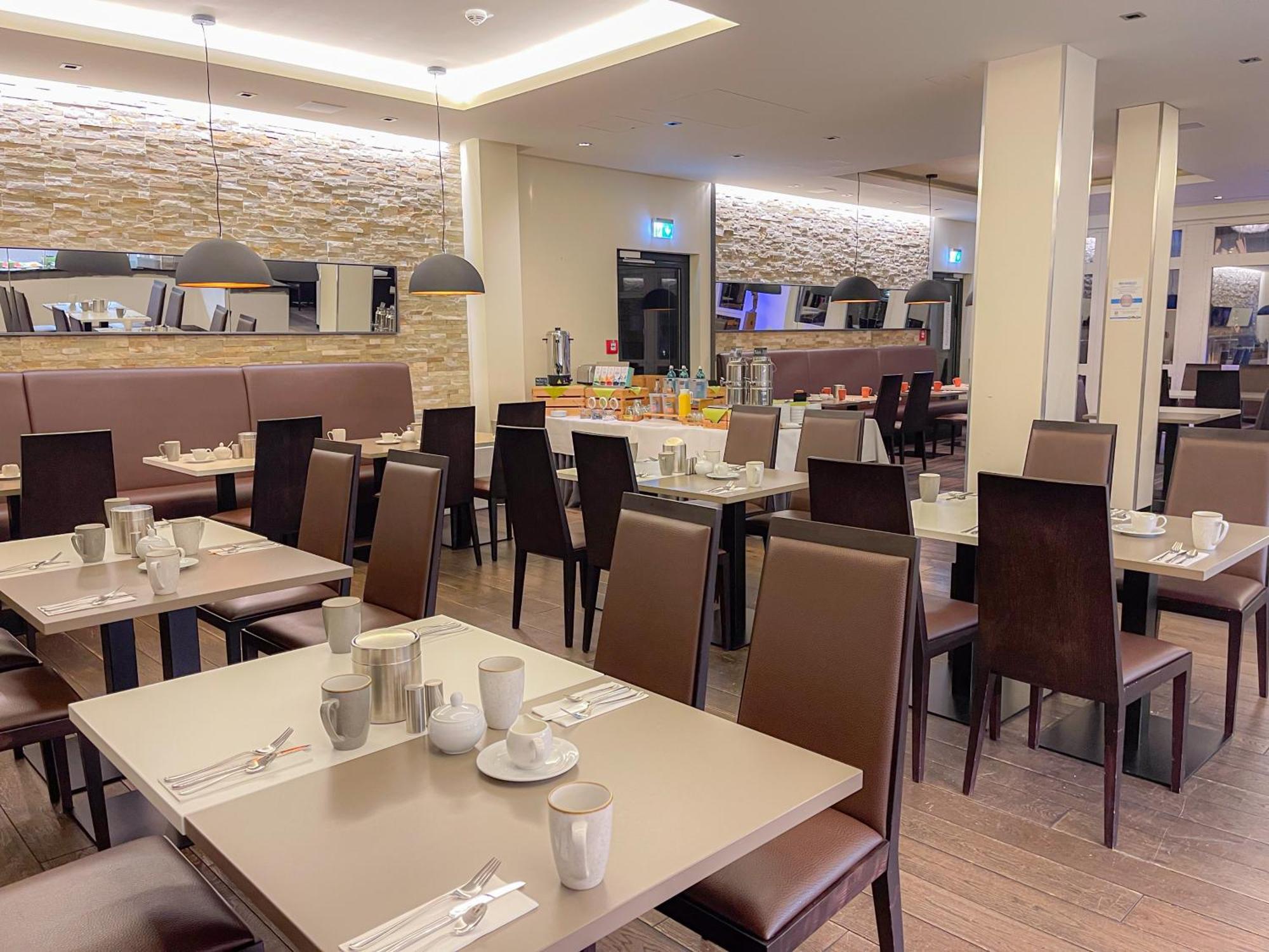 Willow Hotel Restaurant Kötschlitz Екстериор снимка
